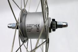 Lekkie Koło 28 z prądnicą Shimano DH-C3000-3N-NT